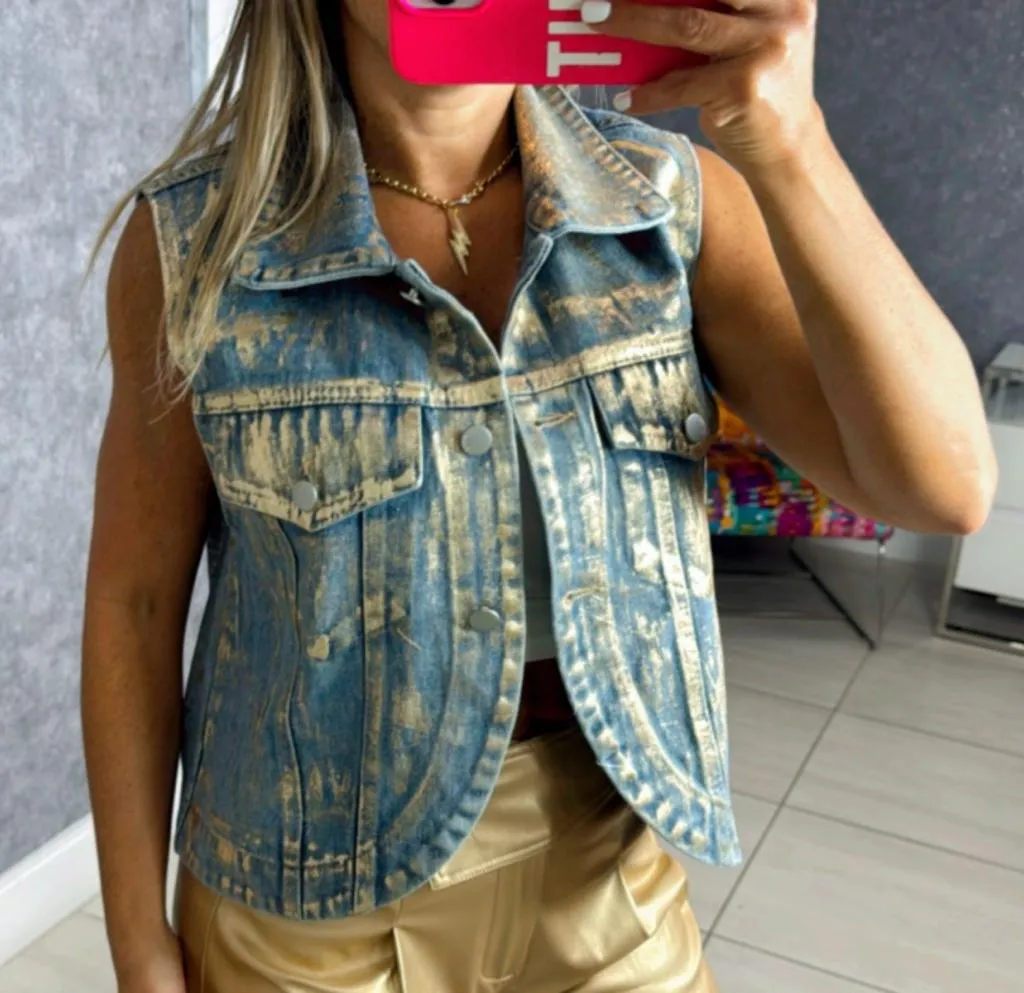0014 Foil detail button denim vest