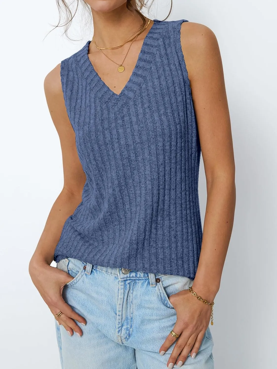 AUTOMET Womens Tank Tops Summer Sleeveless Shirts Spring 2025 V Neck Loose Fit Casual Clothes Trendy Fashion Outfits