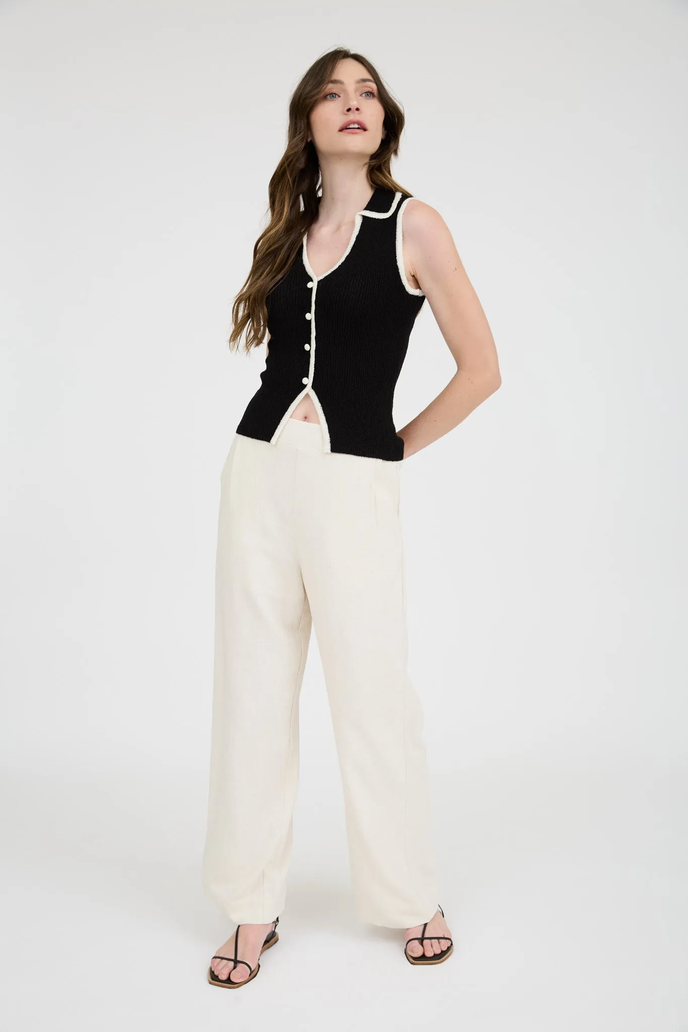 COLLARED BUTTON DOWN CONTRAST KNIT SWEATER VEST