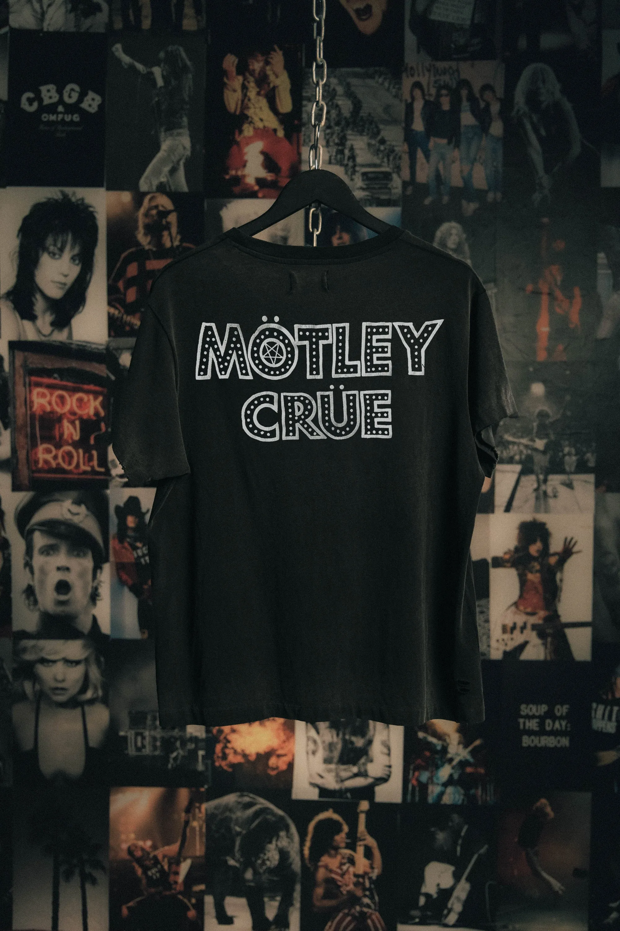 MOTLEY CRUE CIRCUS VINTAGE T-SHIRT