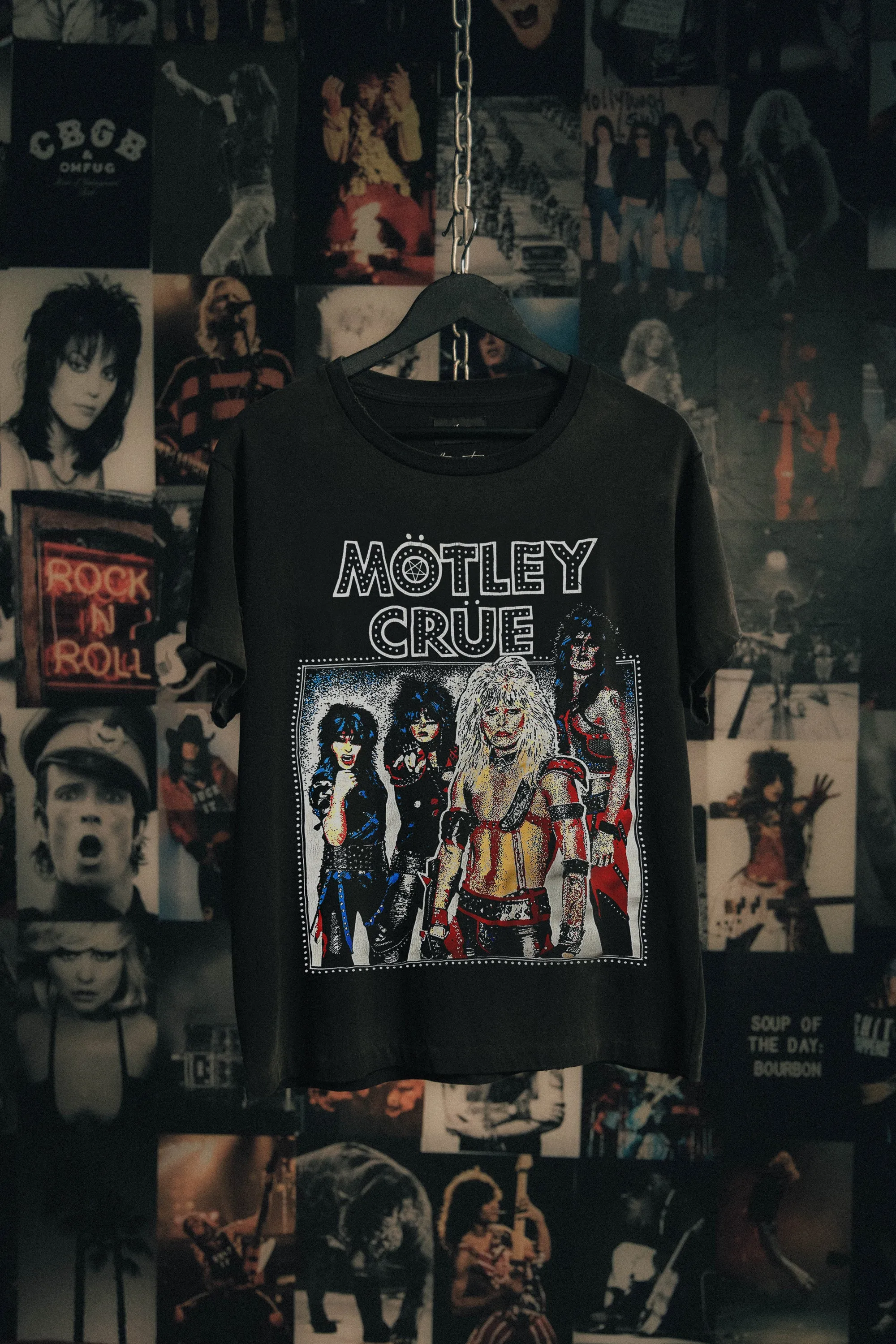MOTLEY CRUE CIRCUS VINTAGE T-SHIRT