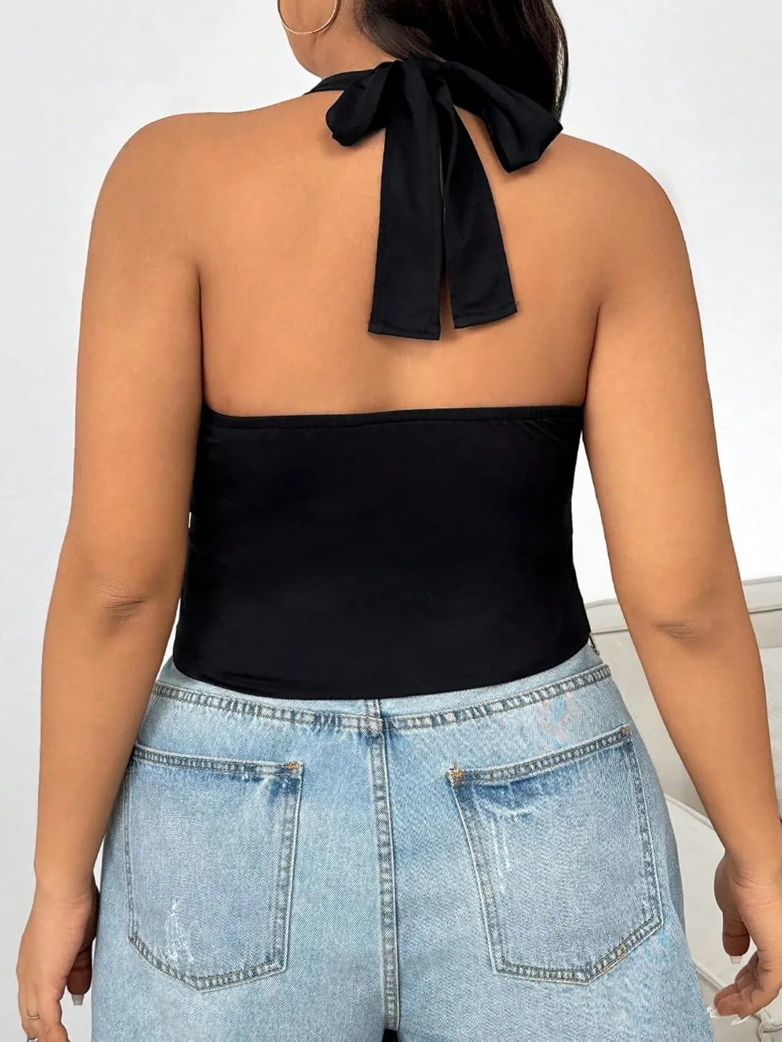 SOLY HUX Women's Plus Size Sexy Halter Deep V Neck Tank Top Backless Sleeveless Slim Fitted Going Out Crop Tops